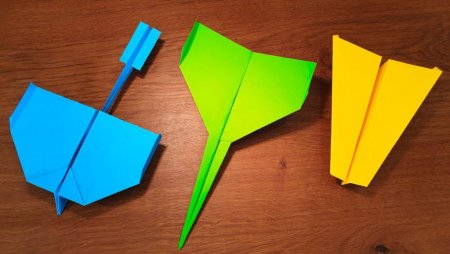 5 способов, как просто сделать  бумажный самолетик, который полетит очень далеко