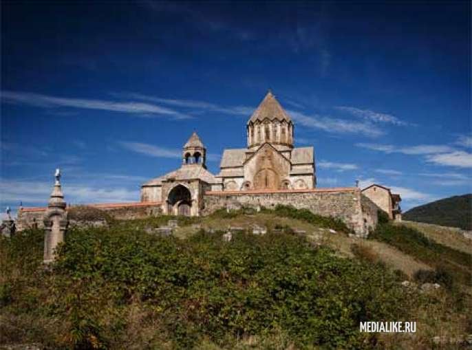 История Нагорного Карабаха, Кому принадлежит территория?